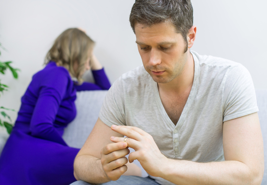 young-couple-having-difficult-discussion